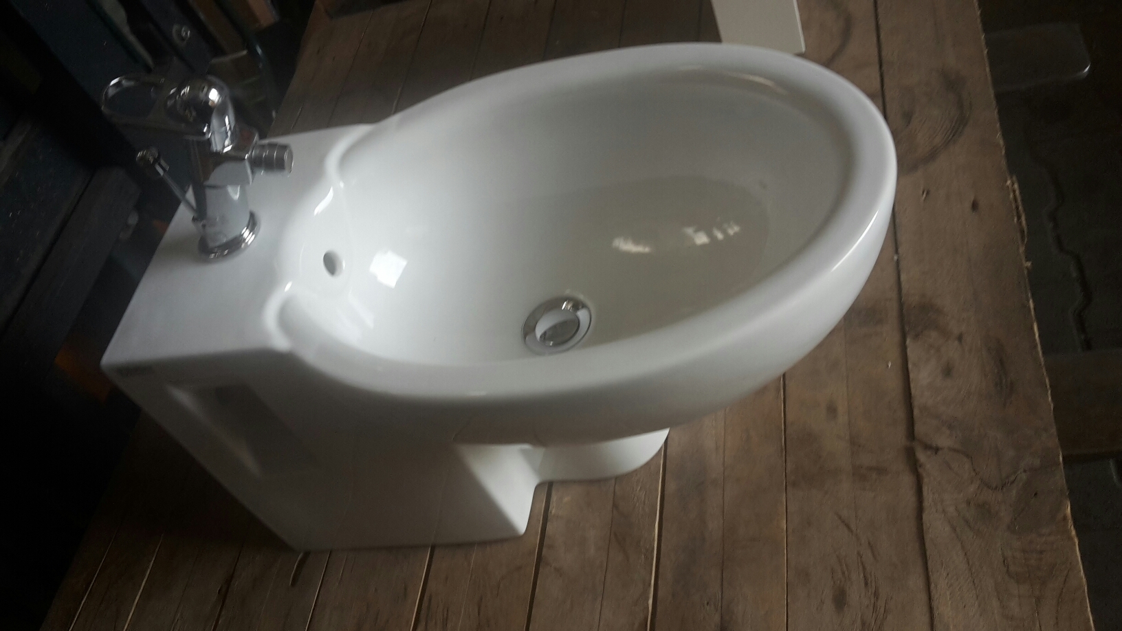 Sphinx Bidet Staand Wit + Kraan